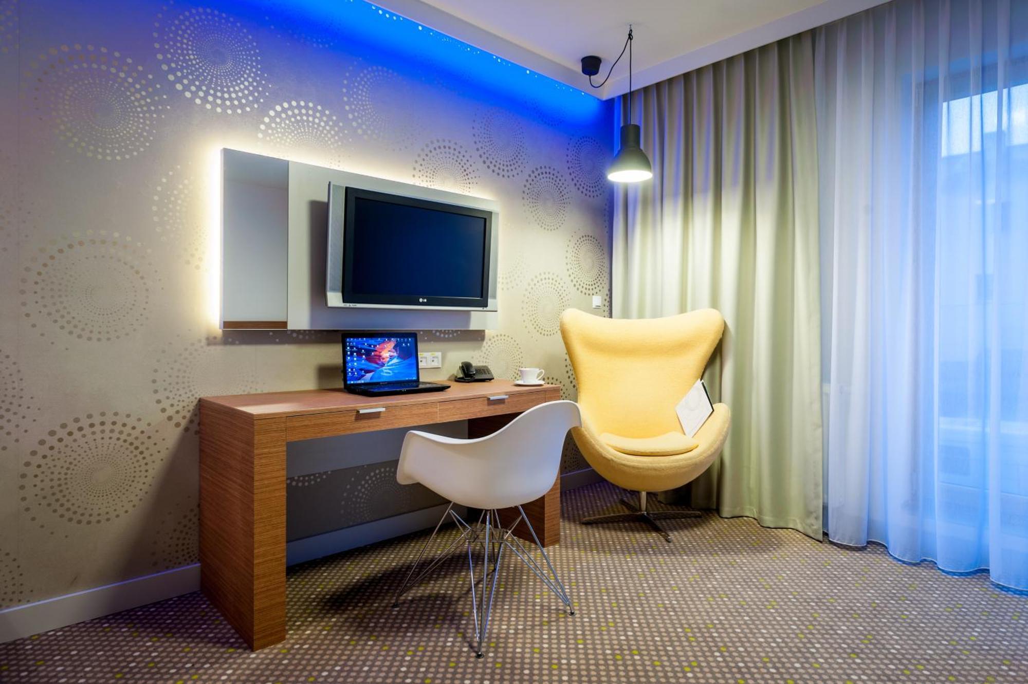 Invite Aparthotel Wroclaw Exterior photo