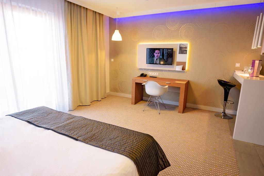 Invite Aparthotel Wroclaw Room photo